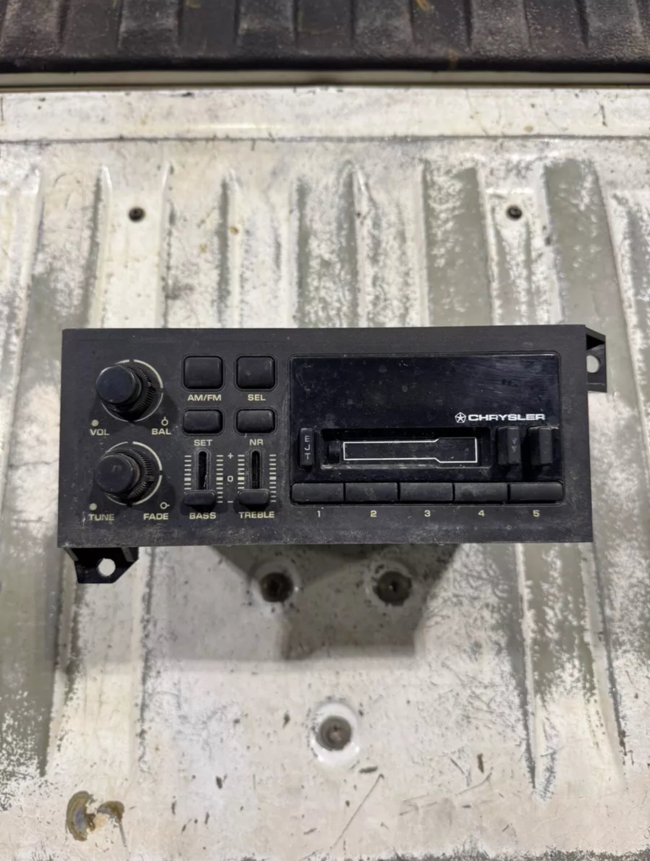 Radio - Factory Radio With Casette Tape Player