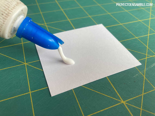 What is the best glue for gluing paper?