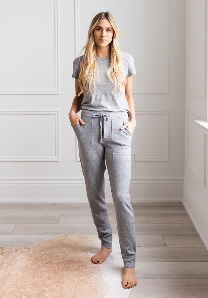 WOMENS CASHMERE JOGGER PANTS - LIGHT GREY – The Cashmere Shop