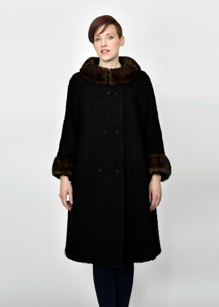 Vintage 1950s Black Wool Swing Coat with Brown Mink Fur Collar - M ...