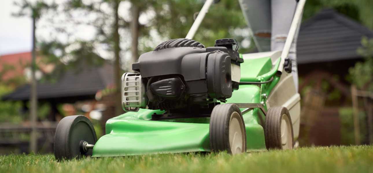mowing-lawn