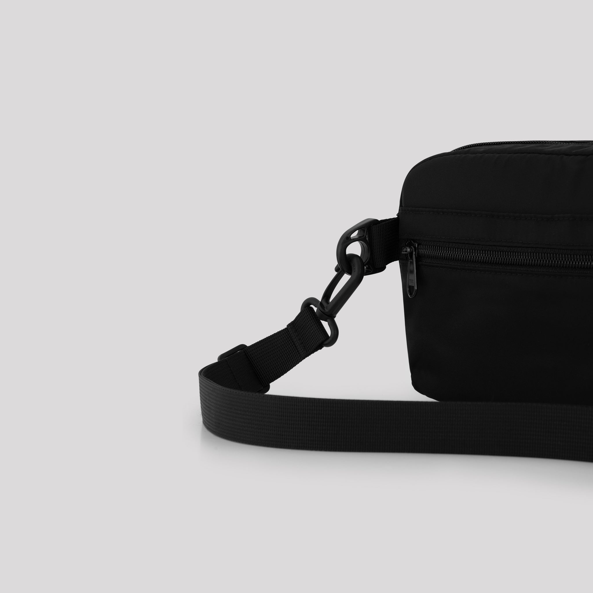 Essential Shoulder Bag - Black | Arte Antwerp