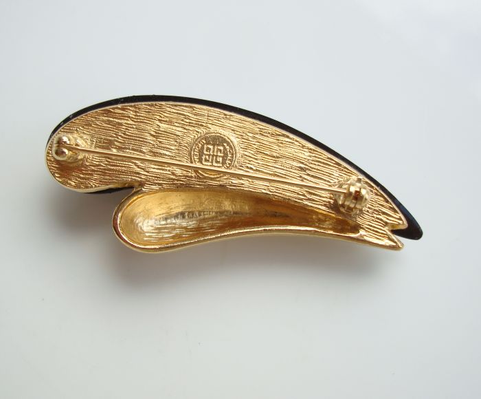 givenchy brooch