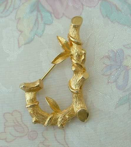 jewellry pins