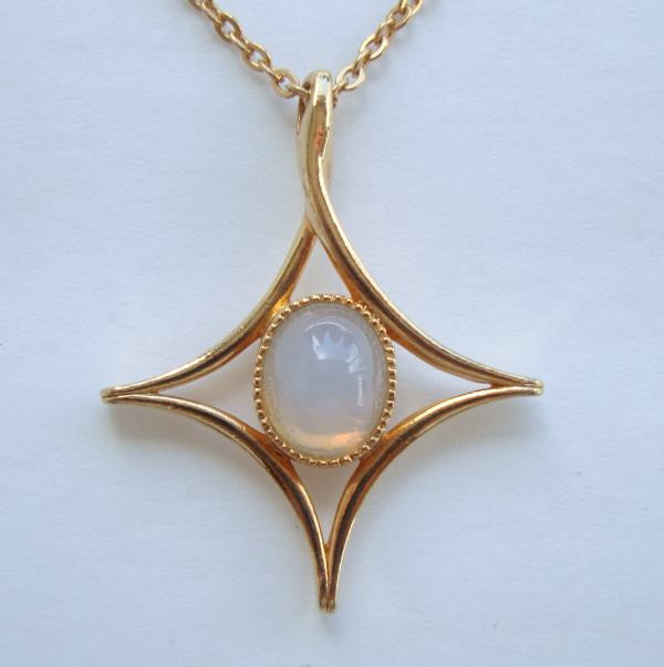 Sarah Coventry MOON BEAM Pendant Necklace Faux Moonstone 1970s Vintage ...