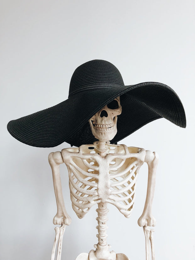 wide brim goth hat