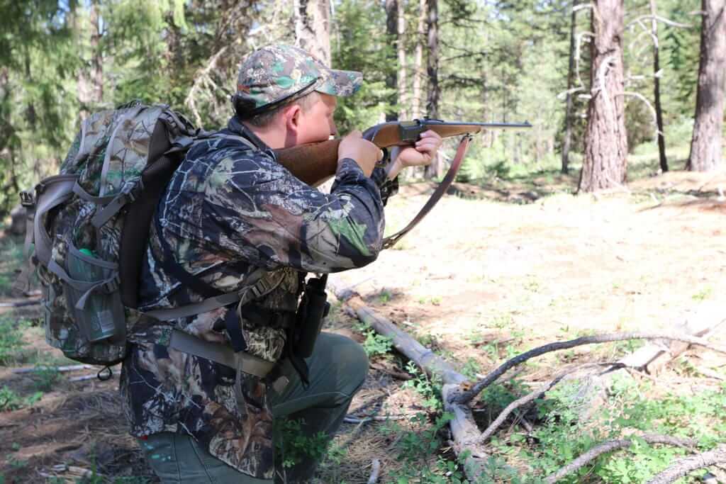 10 Essential Survival Items to Pack When Hunting – Montem Outdoor Gear