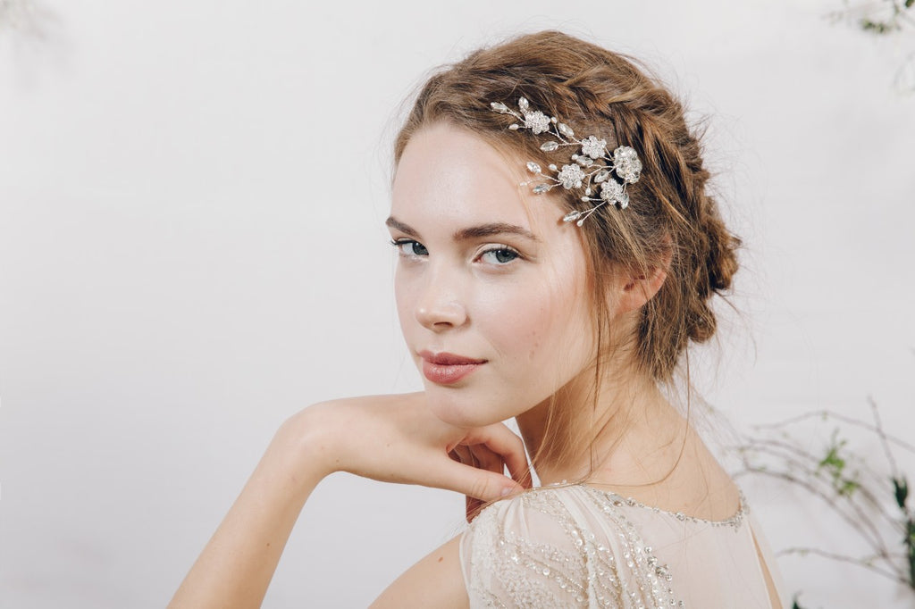 How To Stop A Bridal Comb Falling Out Of Your Hair – Debbie Carlisle