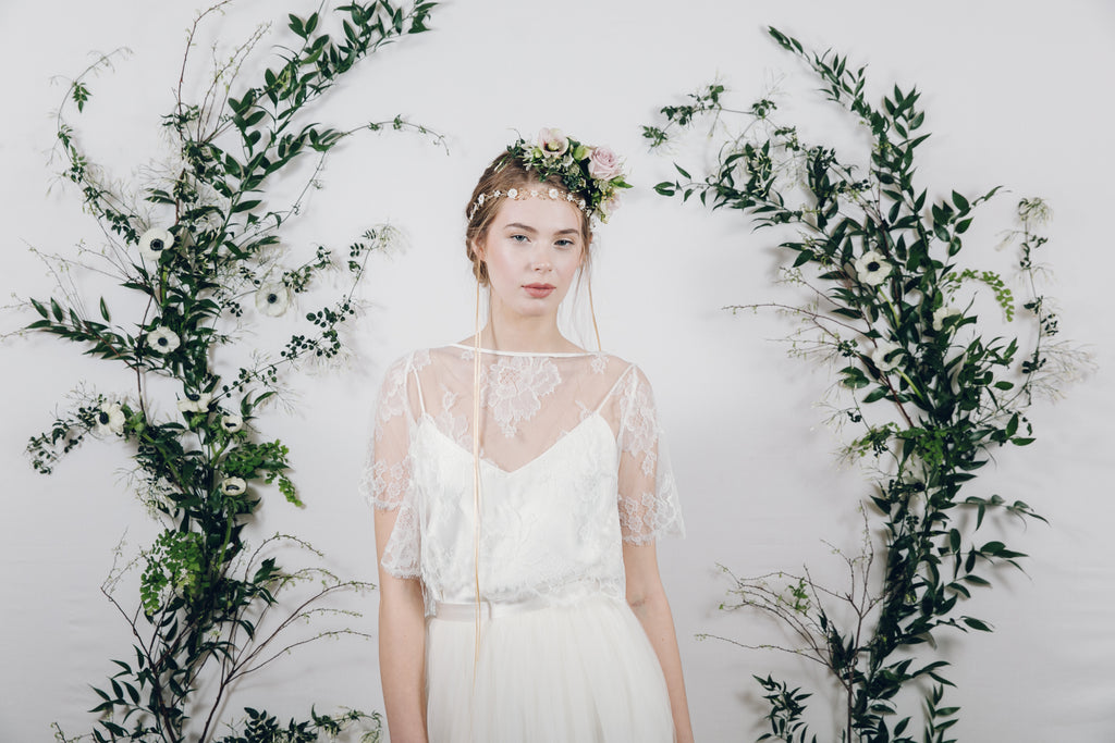 How to wear a flower crown - and what to do if your fresh flowers wilt ...