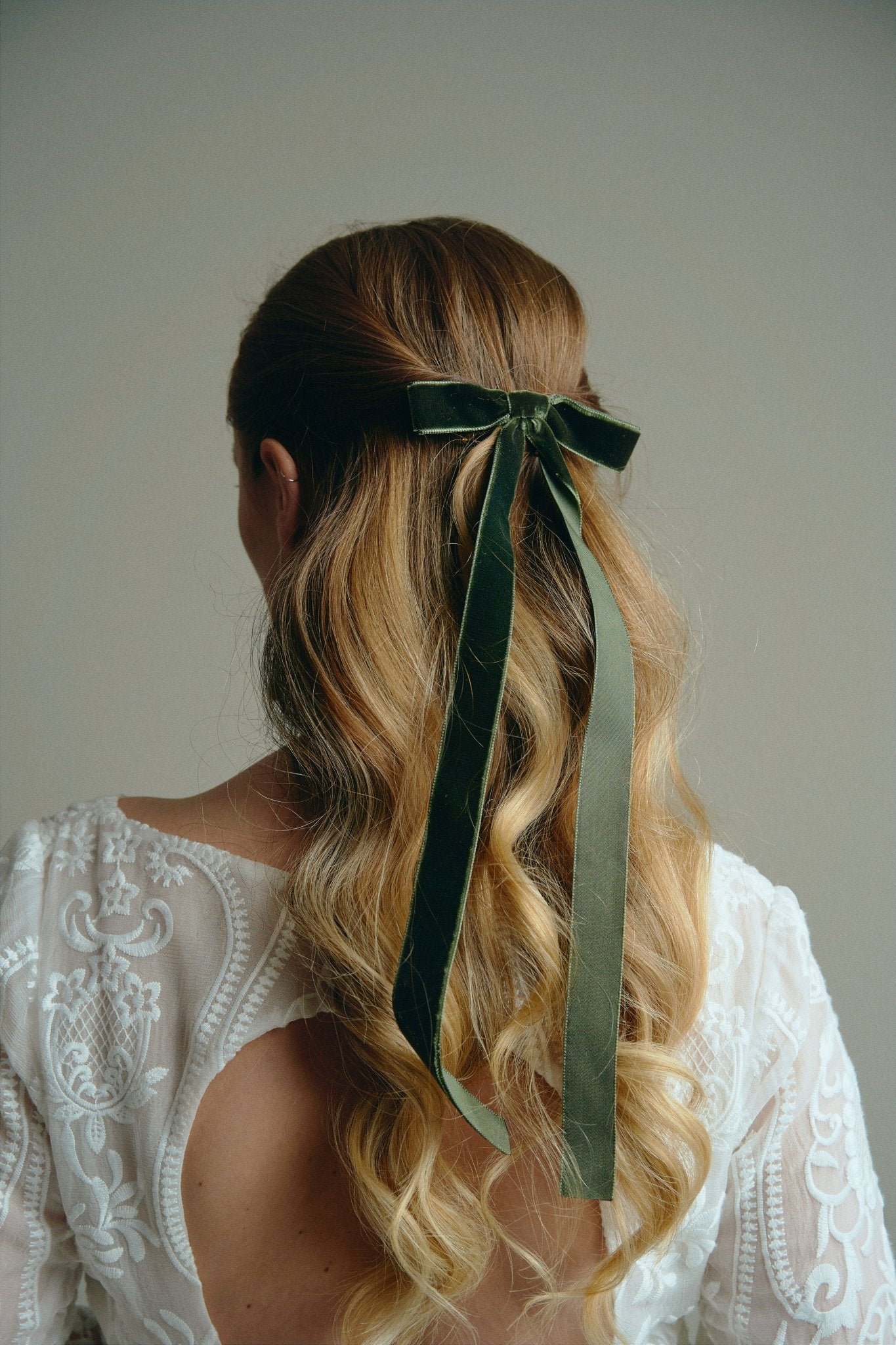 dark green velvet hair bow