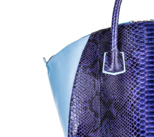 Bolsa de Mão em Couro Sintético Azul