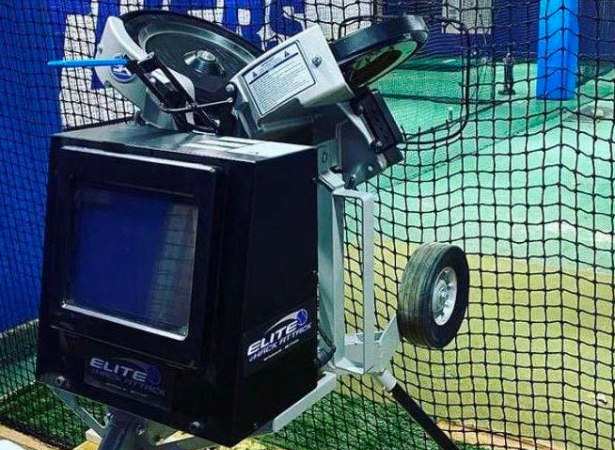 Baseball machine