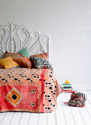 Bohemian Bedding and boho chic decor ideas - jaipur handloom - Vintage kantha Bedspread