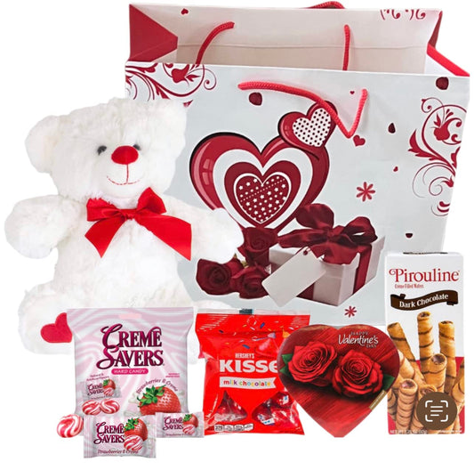 Hello Kitty Valentine's Day Heart Box Gift Set 