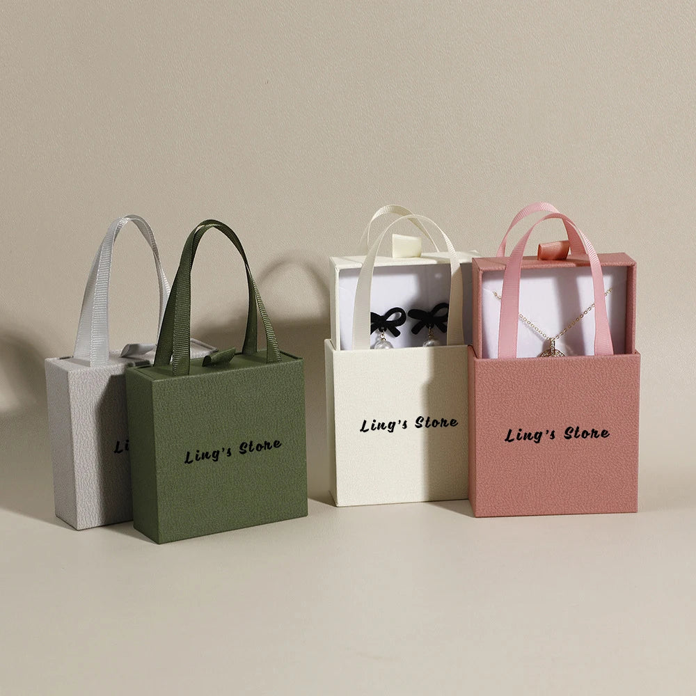50pcs Custom Logo Jewelry Paper Drawer Box Tote 9x9x3.5cm Personalized Name Necklace Earrings Rings Jewelry Pouch Bag Packaging