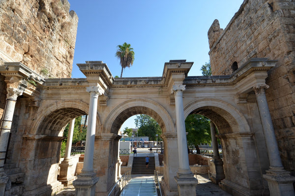 Hadrian Kapısı Antalya