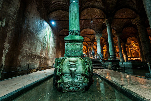 basilica cistern istanbul medusa head