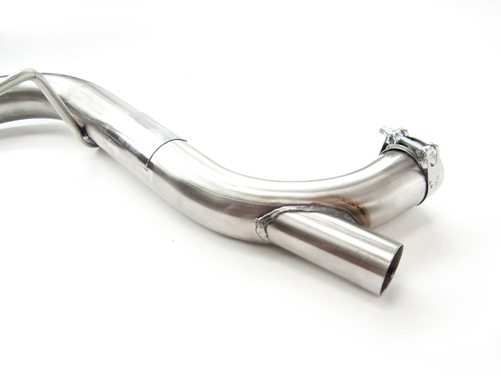 QS AR404S Alf 4C Exhaust Detail 1 MED_2048x