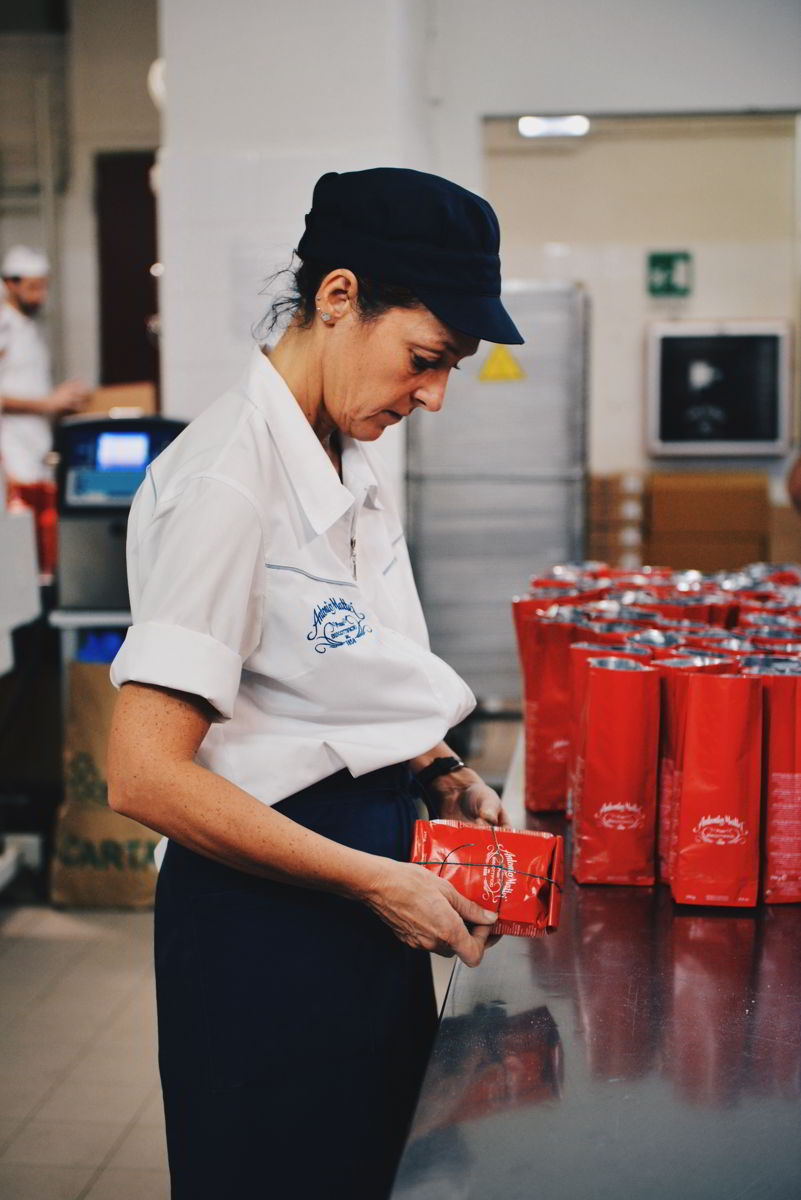 Packaging of the Chocolate Cantuccini