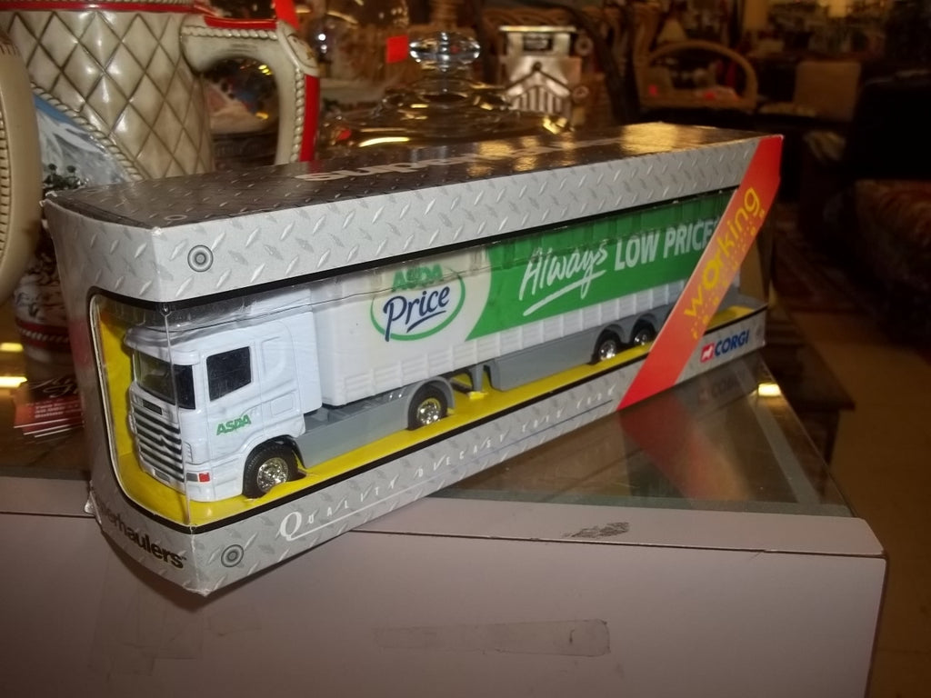 semi truck desktop toys