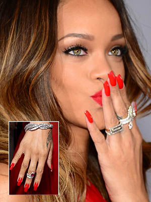 Rihanna and her multiple rings