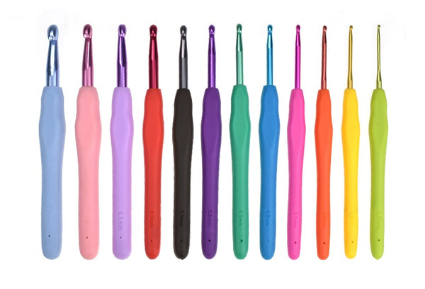 https://cdn.shopify.com/s/files/1/0849/1292/products/everyday-ergonomic-crochet-hooks_full-set-5_b3dc4f38-9a48-4d80-8f9a-b47b9df3aadd_600x.jpg?v=1622611788