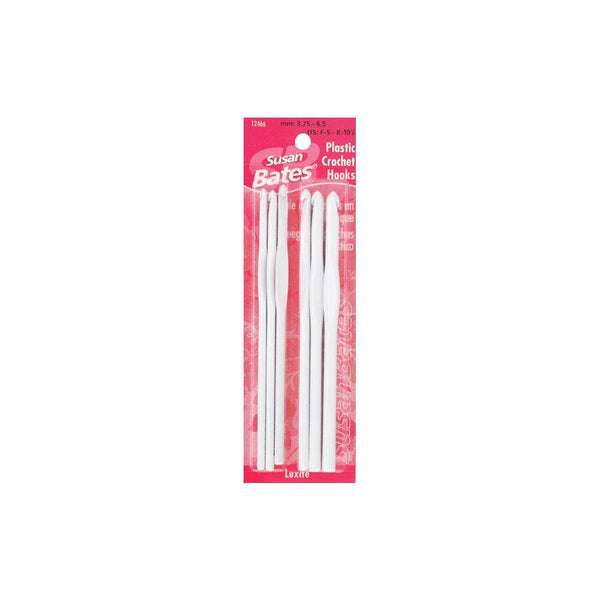 Boye Jumbo Plastic Beginner Crochet Hooks Pair (11.50mm & 15.75mm)