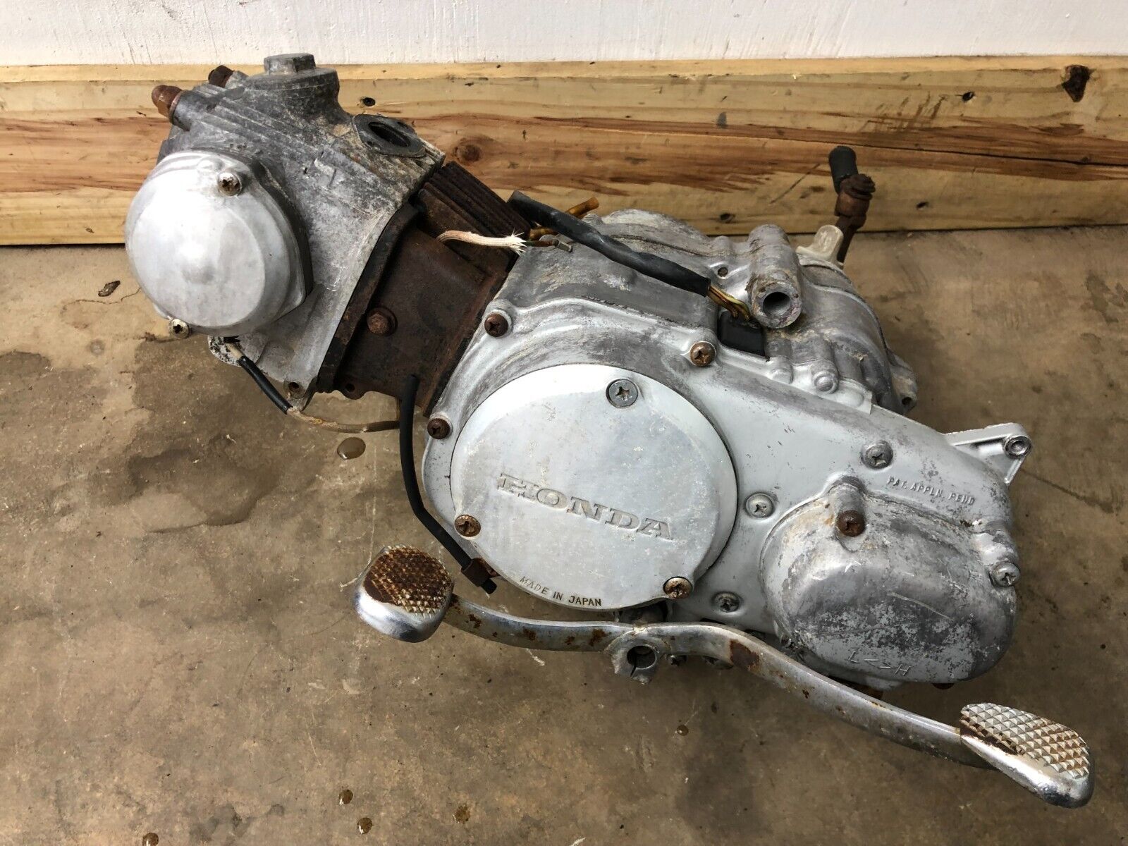 1970 Honda CT90 Engine (Turns Over)