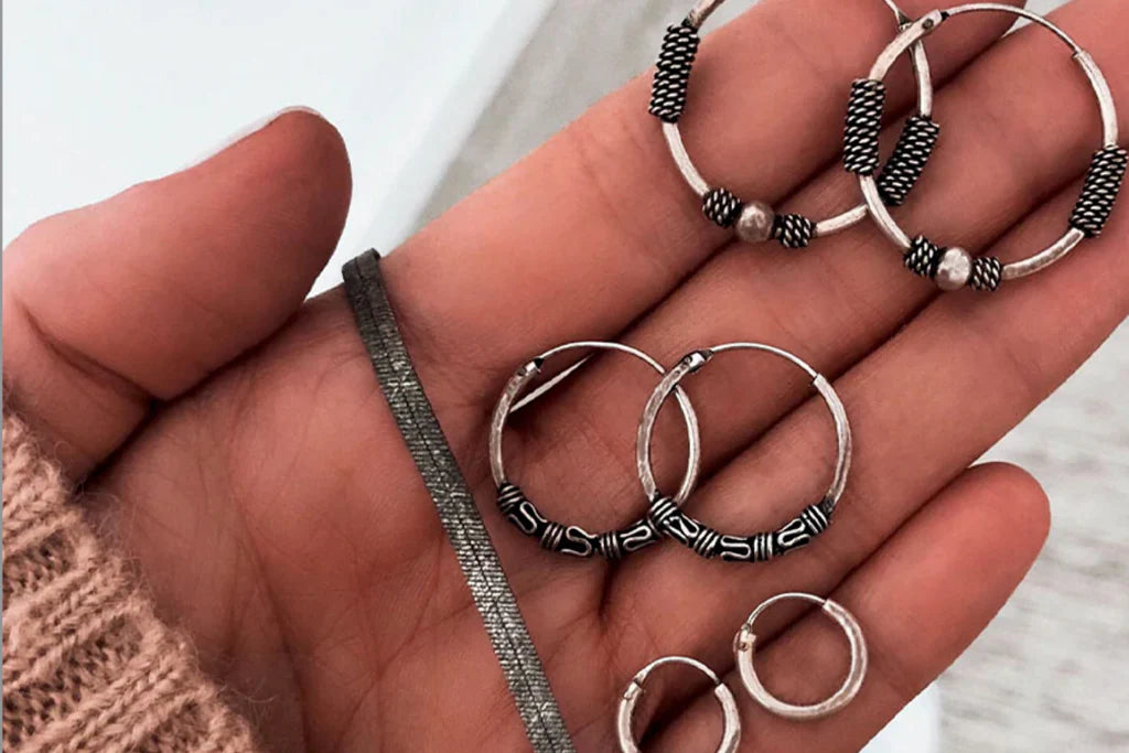 Nguyên nhân nhẫn bạc bị đen