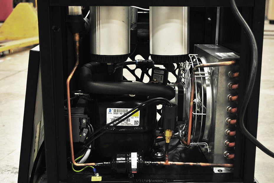 Inside view of Airbase EDRCF1150030 showcasing the refrigerated air dryer