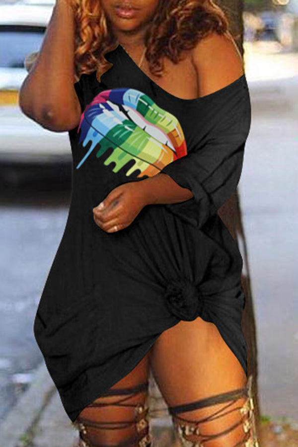 Cute Sexy Rainbow Lips Pocket T-shirt Dress