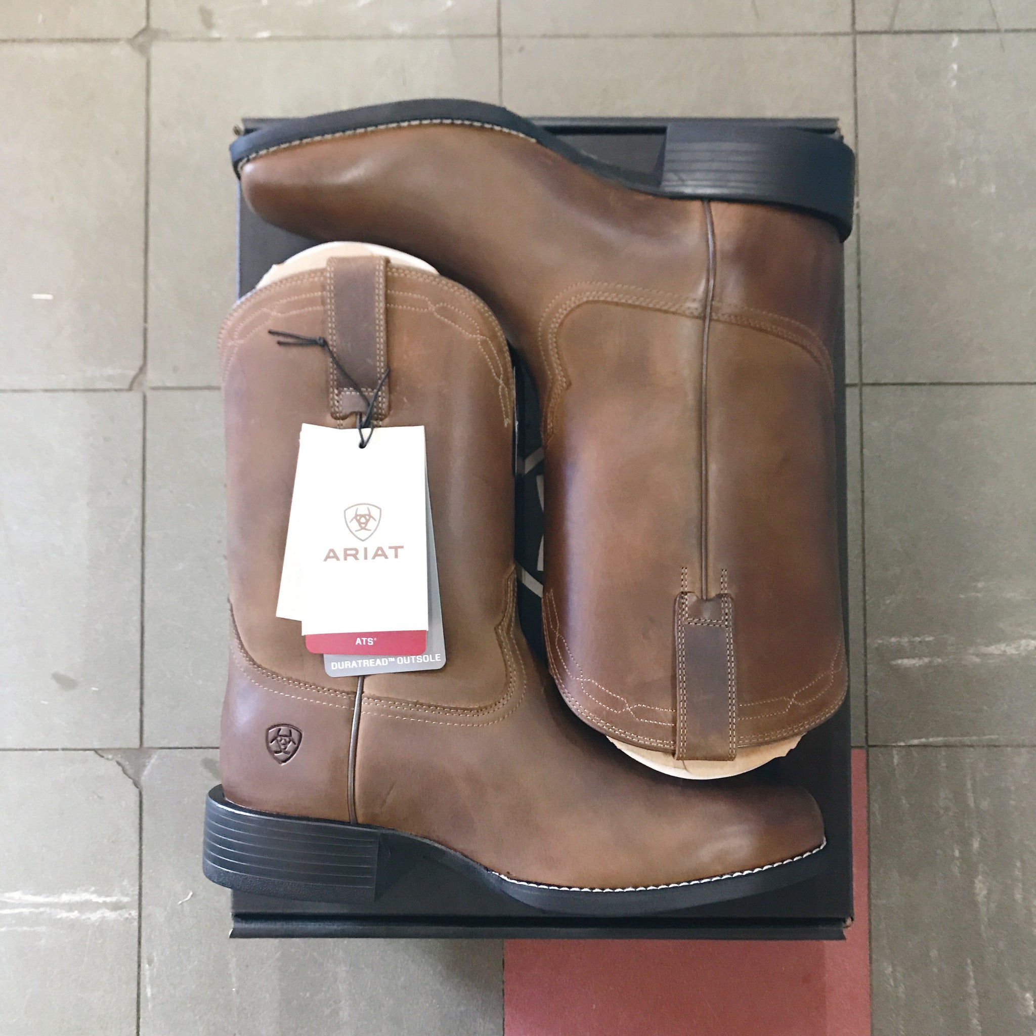 ariat heritage square toe