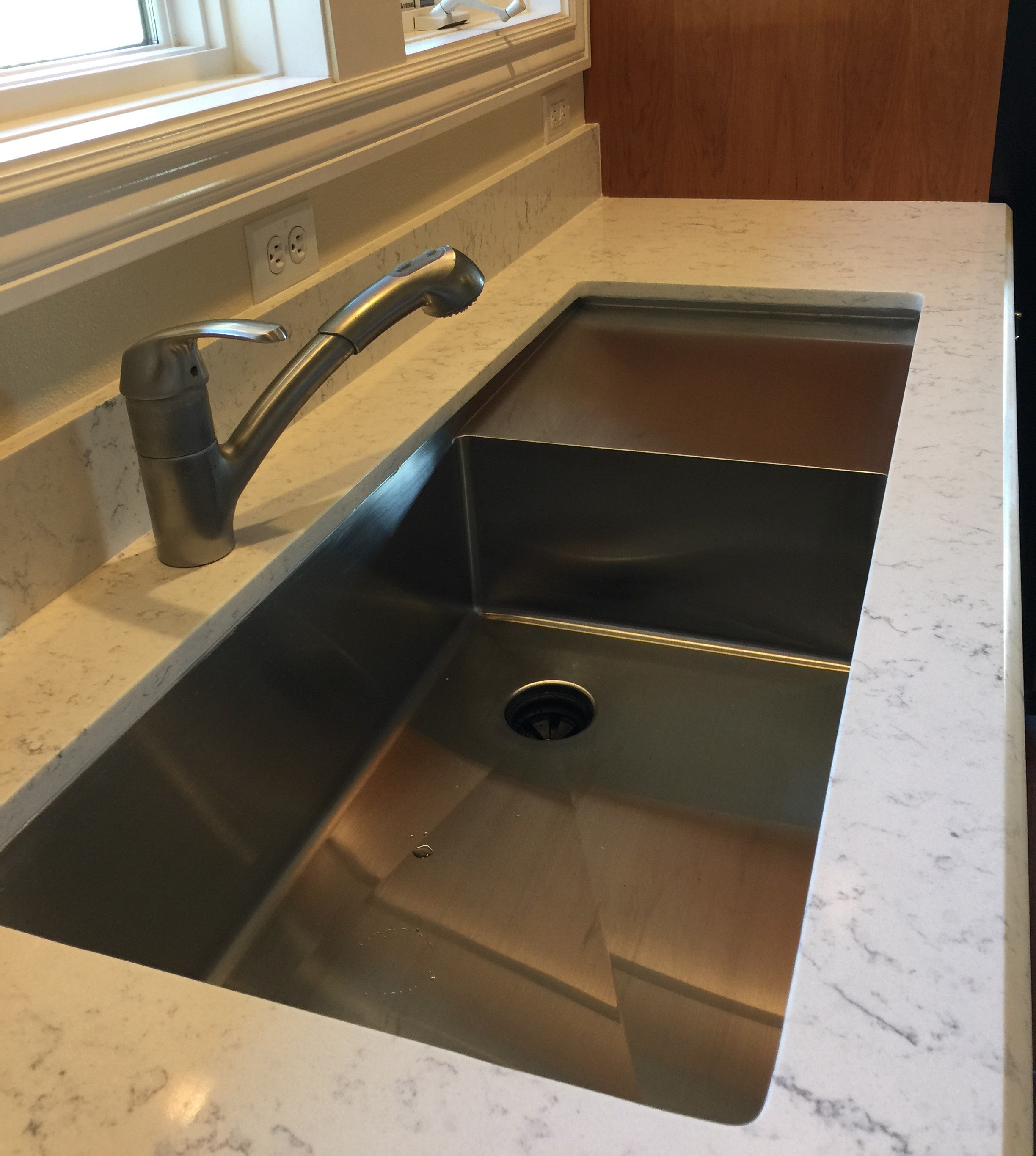 Stainless Steel Drainboard Kitchen Sink With Offset Drain Right 5PS50R ?10451963907140238388