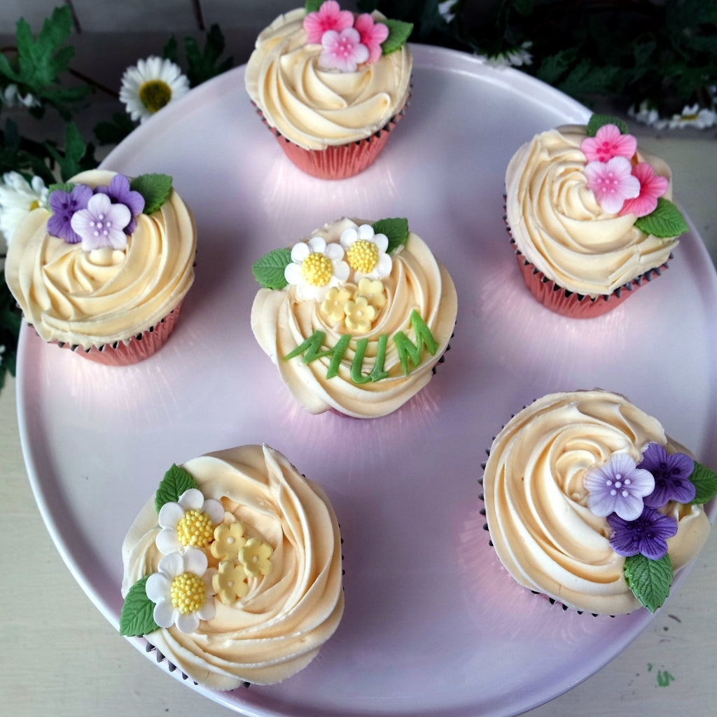 9203 Crafty Cakes Exeter Uk