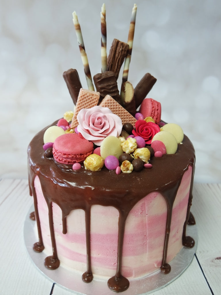 Crafty Cakes | Exeter | UK - Valentines Pink & Pretty Rose Drip Cake