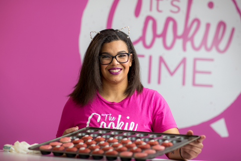 Desirae - The Cookie Cups Food Manager