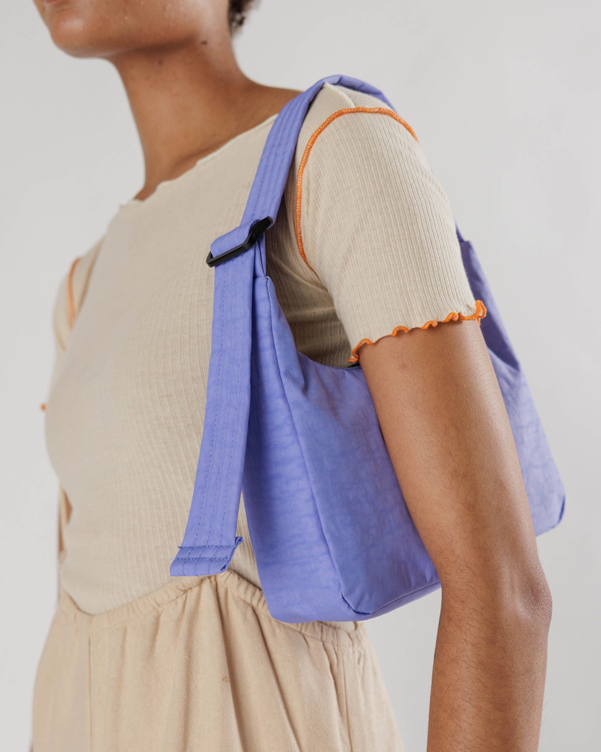 Baggu Mini Nylon Shoulder Bag – TatteredTrading