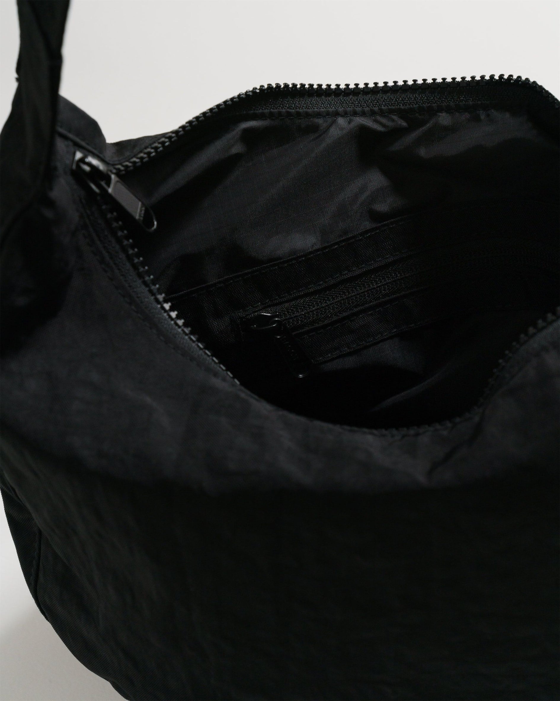 baggu medium crescent black