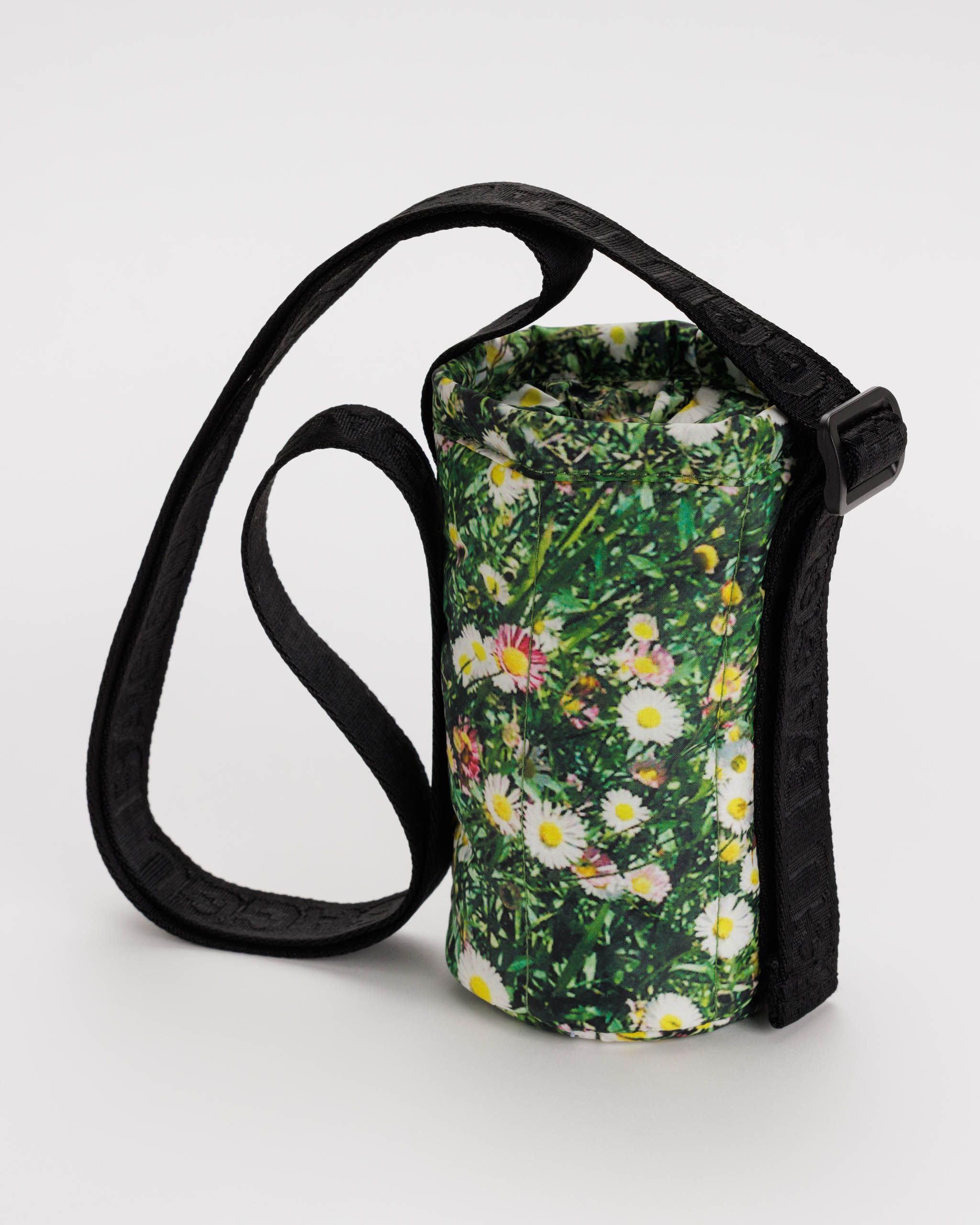 Baggu Puffy Water Bottle Sling: Hydration and Convenience On-The-Go Mint Pixel Gingham