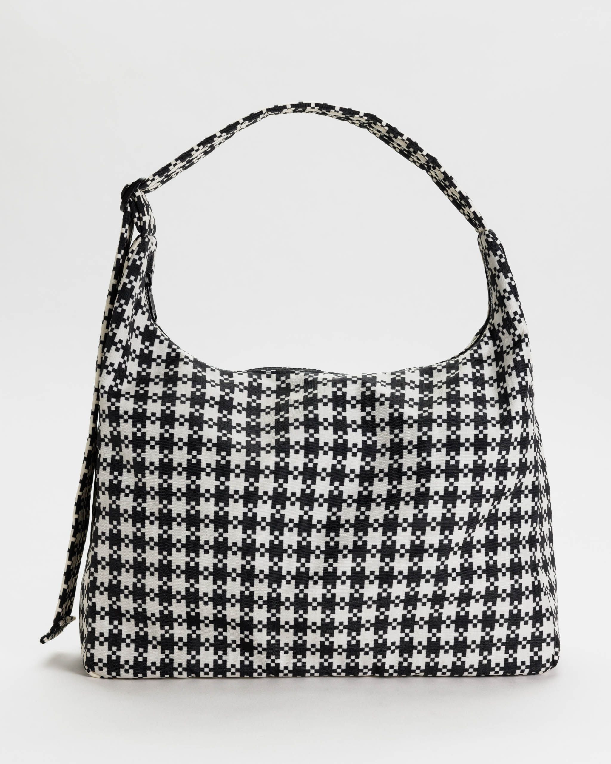 Nylon Shoulder Bag : Black - Baggu