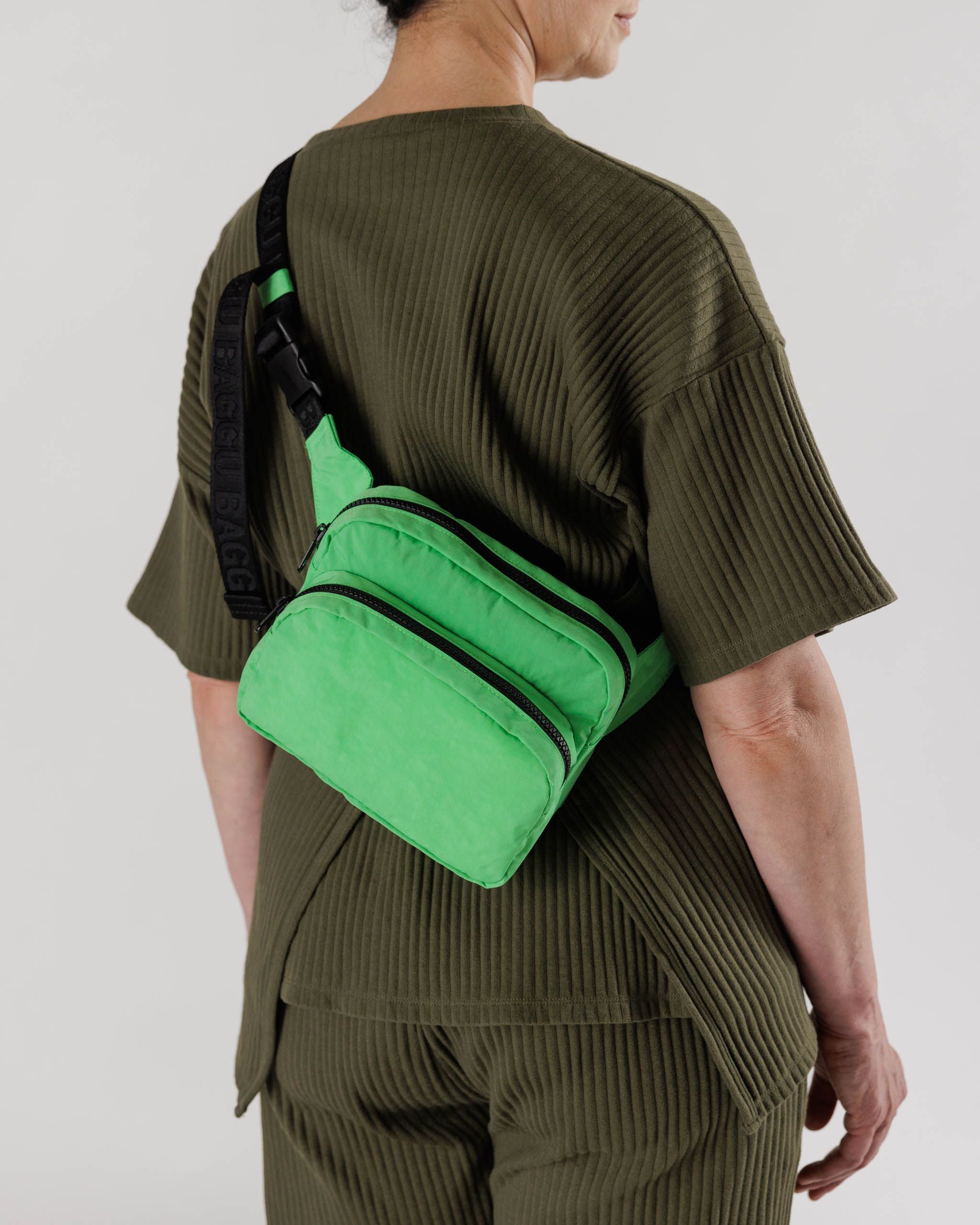 Fanny pack extender strap? : r/BAGGU