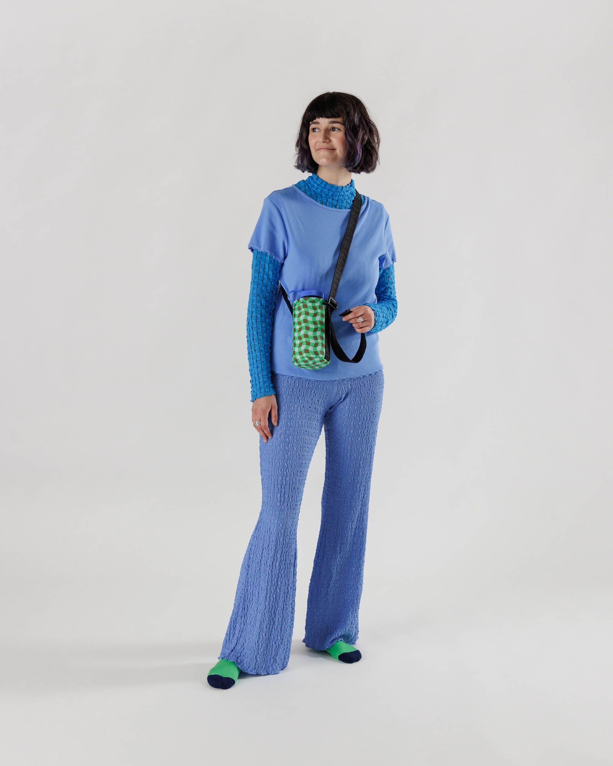 Puffy Water Bottle Sling : Mint Pixel Gingham - Baggu