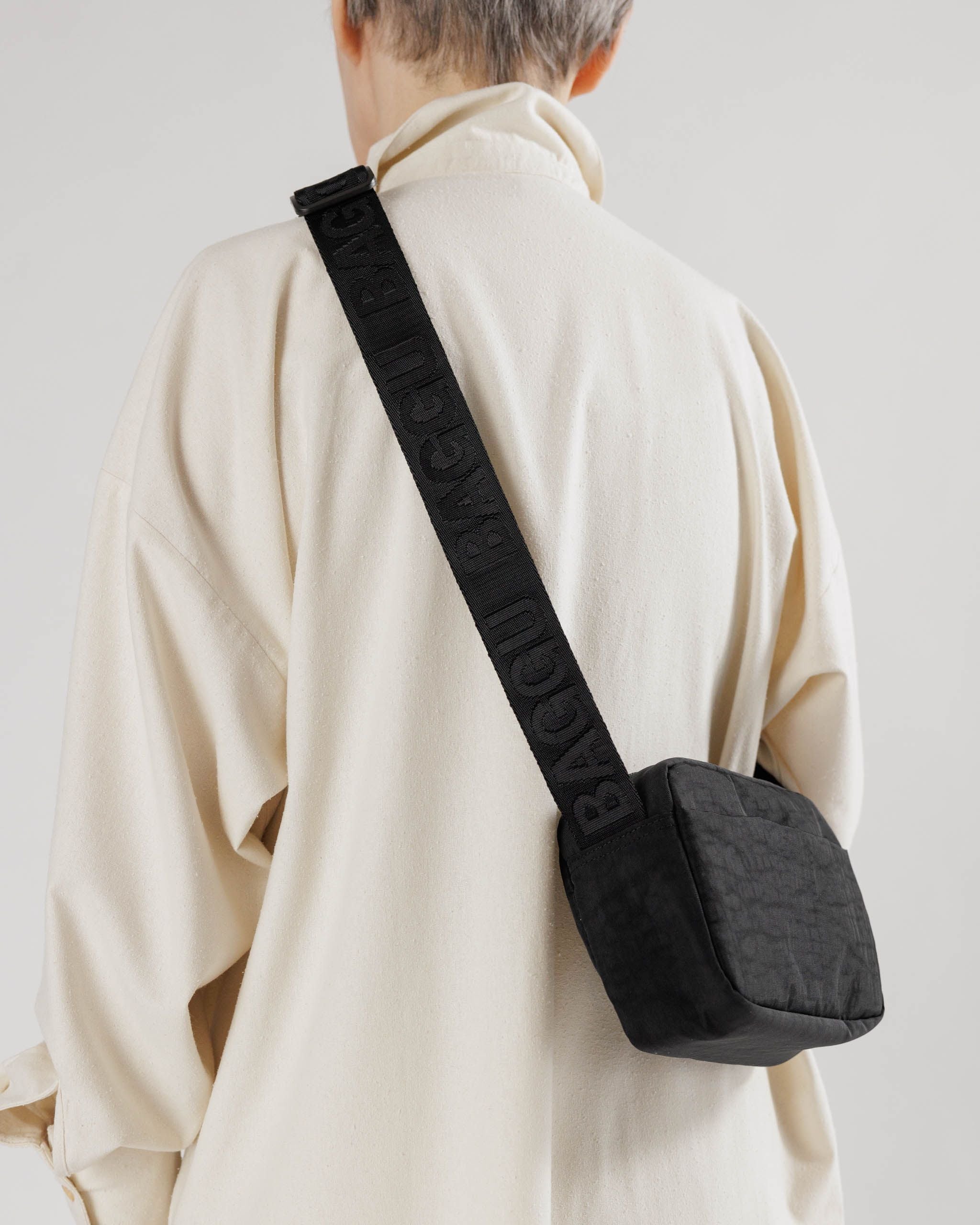 Camera Crossbody : Black - Baggu