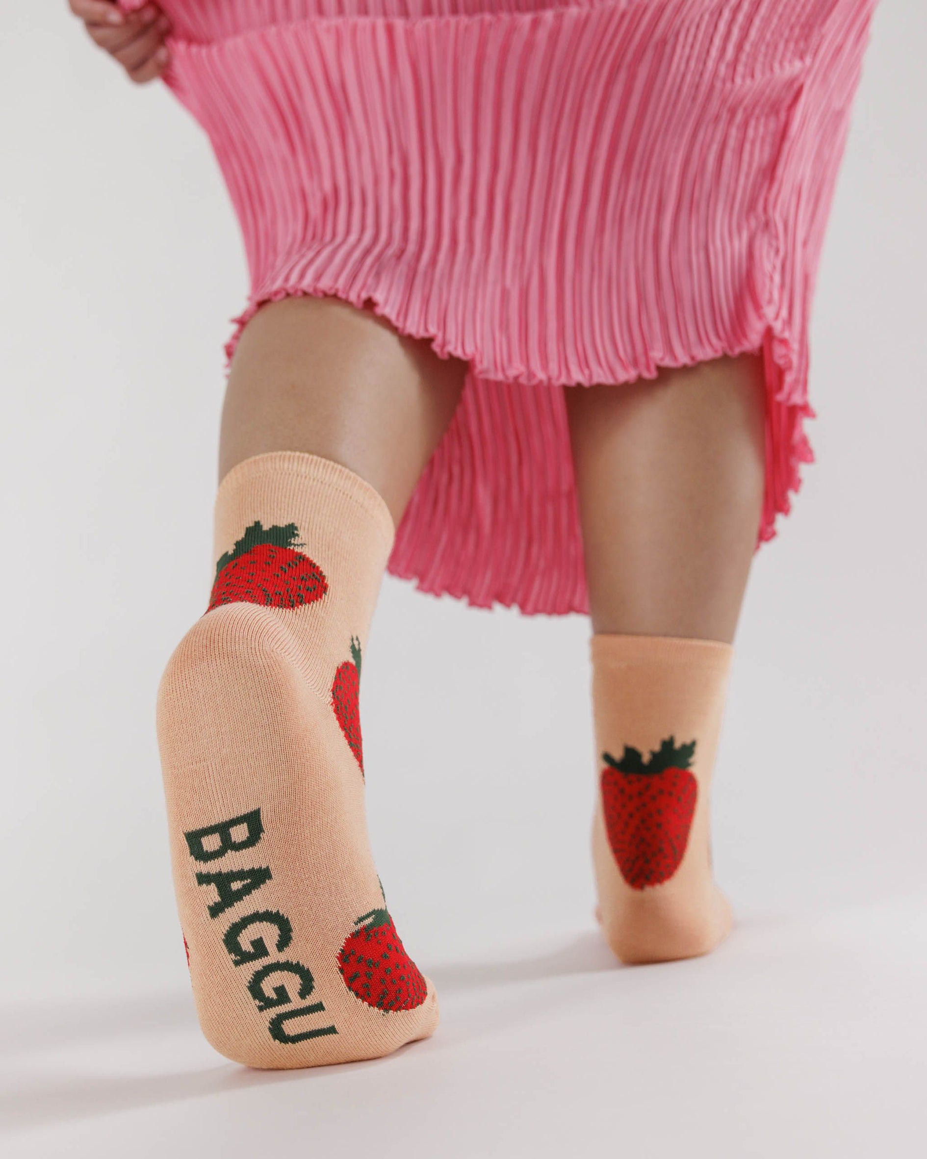 Crew Sock : Strawberry - Baggu