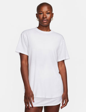 Nike Dri-FIT One Luxe Women's Twist Cropped Short-Sleeve Top. Nike CA