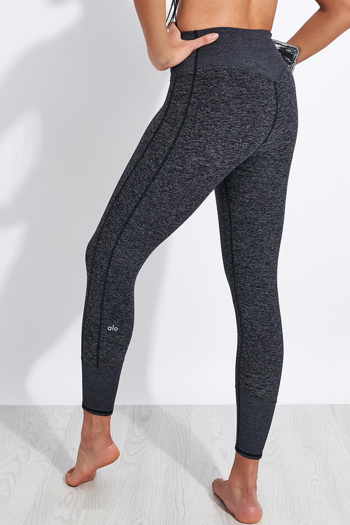 A review of all the leggings I own - Alo Yoga, Nike, Outdoor