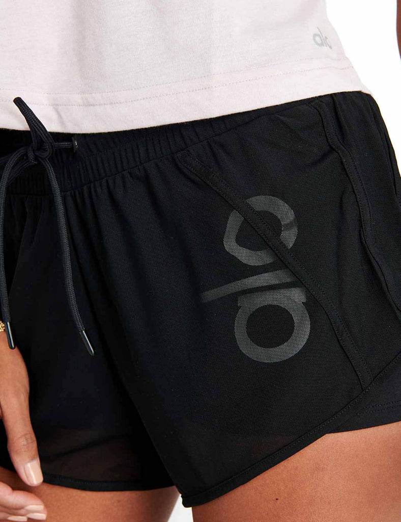 alo yoga ambience short