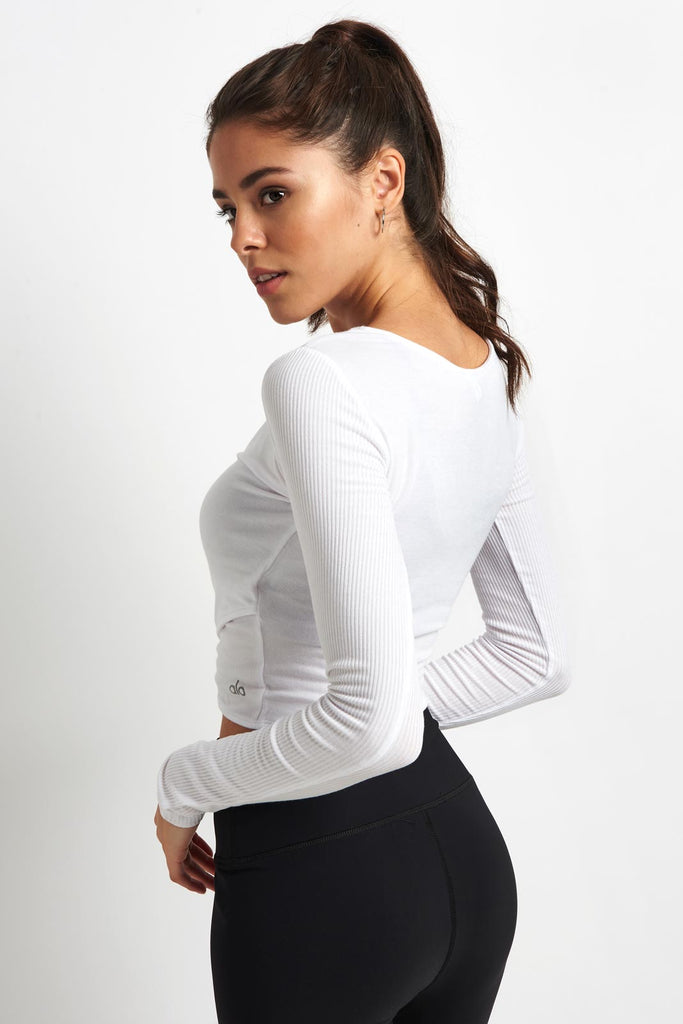 Alo Yoga Amelia Long Sleeve Crop - White – The Sports Edit