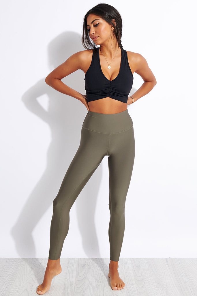 ALO Yoga, Pants & Jumpsuits, Alo Airlift High Waist Capri Workout  Leggings Jungle Green