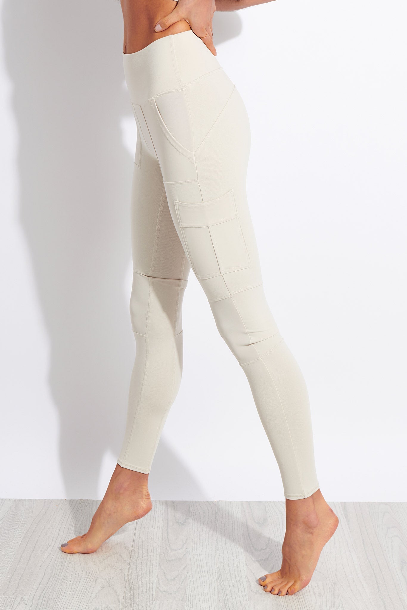 Alo Yoga High Wiast Cargo Legging - Bone